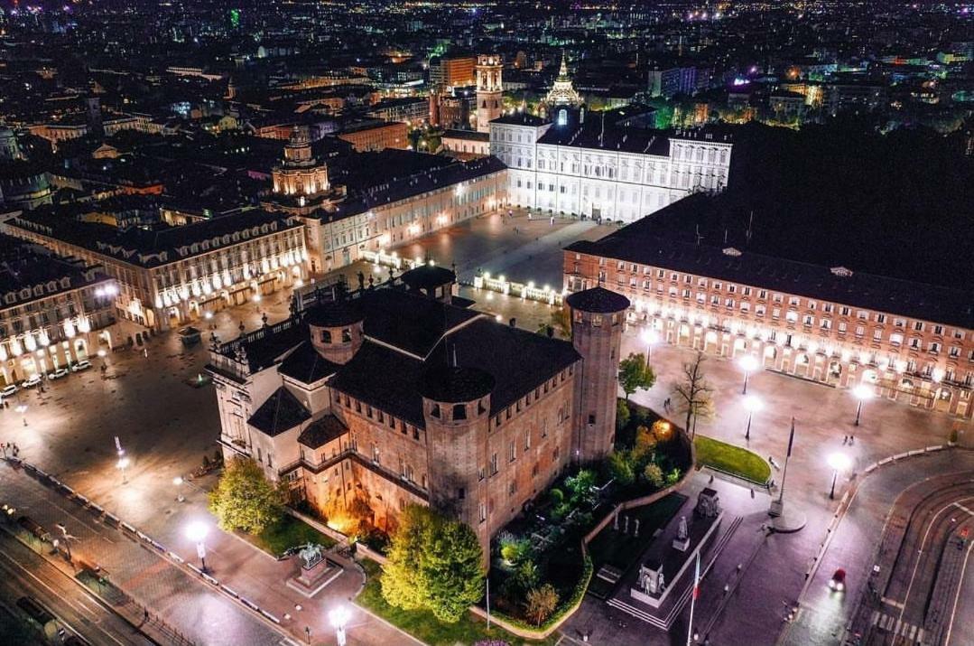 Apartamento Una Perla Nel Centro Di Torino Exterior foto